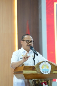 Gubernur SDK Janjikan Penyelesaian Akses Jalan ke Unsulbar melalui Bantuan Keuangan Daerah