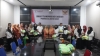 Jelang Idul Fitri 1445 H, Dinas Transmigrasi Sulbar Berbagi Sedekah Ramadhan kepada 35 PTT