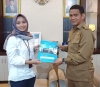 DPMPTSP Sulbar Terima Hasil Pembahasan dan Berita Acara Evaluasi Kemudahan Berusaha dan Peningkatan Investasi Triwulan II Tahun 2024 dari BPKP