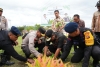 Pj Gubernur Sulbar Bahtiar Kunjungi Mako Brimob Polda Sulbar, Tanam Pohon Sukun