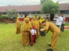 Respon Cepat Kadis Pendidikan Sulbar, Datangi Firdaus, Serahkan Bantuan Sepatu &amp; Seragam Sekolah