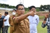 Akmal Ajak Pemkab Gotong Royong Benahi Stadion Manakarra